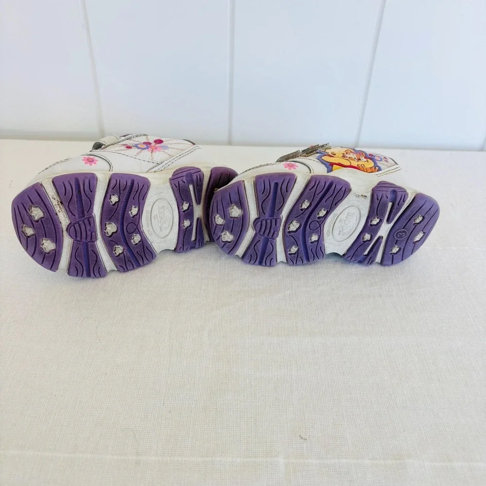 Vintage Winnie the Pooh Disney Floral Tennis Shoes Sneakers, Size 3